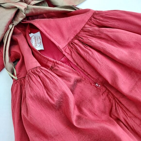 Dimples Los Angeles Red Silk Short Sleeve Dress With Sash Size 6x - Picture 6 of 9